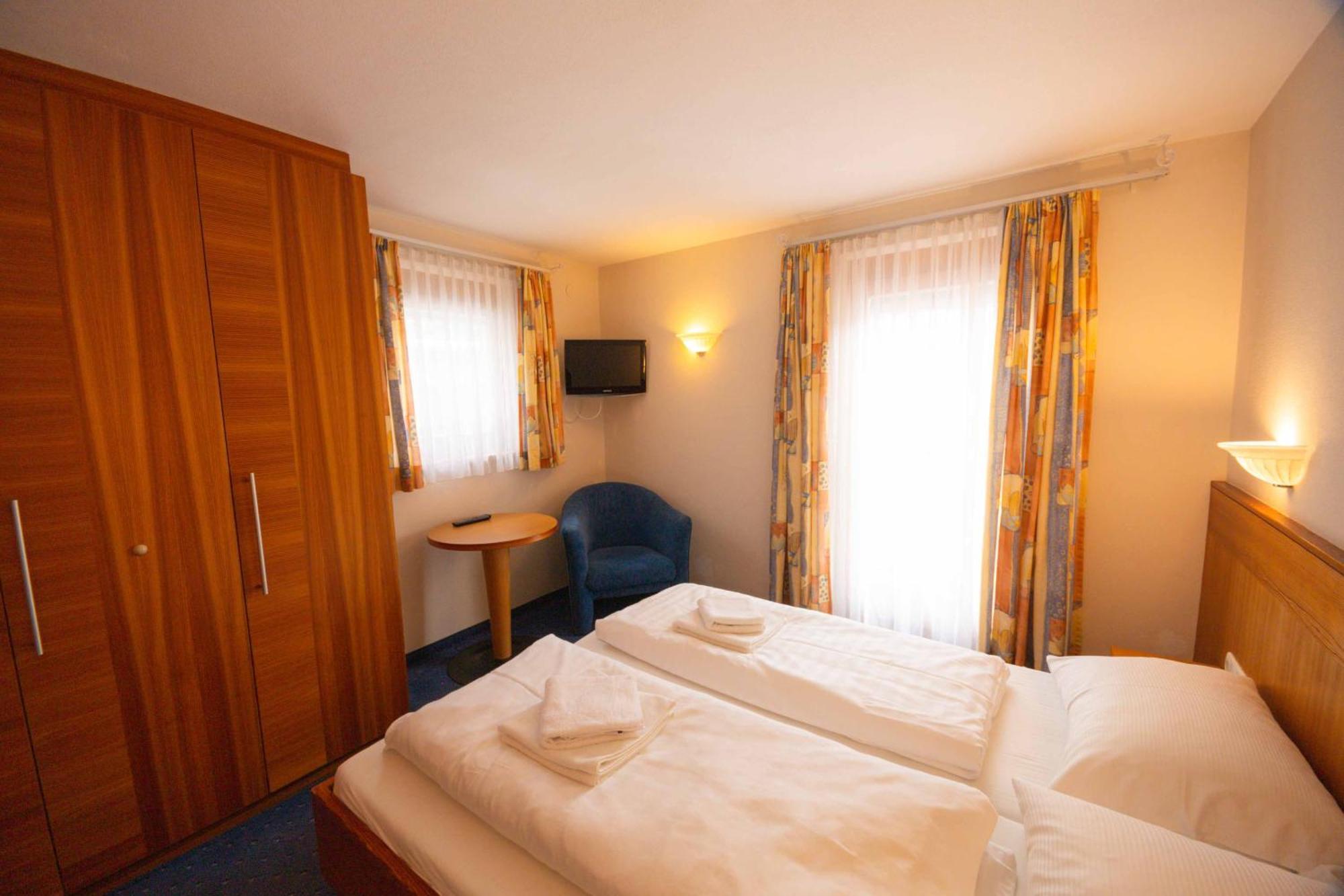 Tirolerhof Hotell Serfaus Rum bild